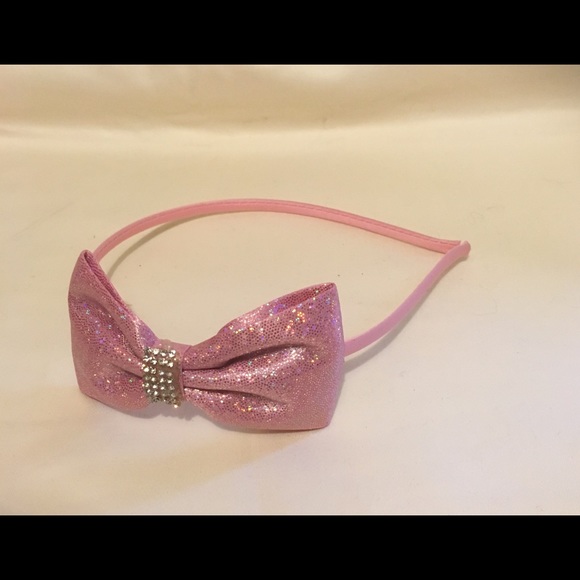 5/25$    2 headbands - Picture 3 of 3